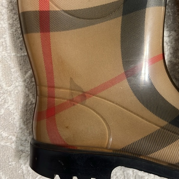 Burberry Rain Boots Sz 9 - Picture 4 of 14